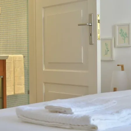 Gondarem Beach Flat *